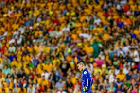 爱游戏-姆巴佩新星反败为胜表现突出，巴塞罗那前途光明！